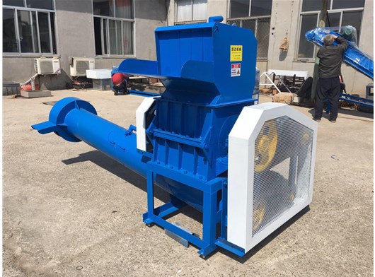 如何判斷廢舊塑料破碎機(jī)的質(zhì)量